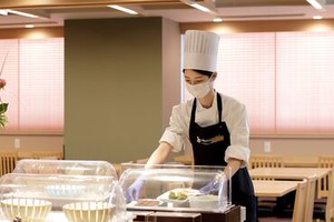 ＼スタッフに大人気!まかないバイキング／
1回100円で利用可能OK◎
郷土料理もあり、自信を持ってご案内できます◎