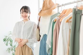 人柄重視で積極採用中！
アパレル、接客、販売の経験がある方大歓迎★
30～40代の方が活躍中♪