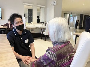 今宮駅、大国町駅どちらからも徒歩圏内★
交通費2万円まで支給◎バイク・自転車通勤OK！