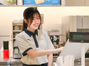 ≪NEWスタッフ大募集♪≫
シフトは無理のないペースでOK！
プライベートともばっちり両立