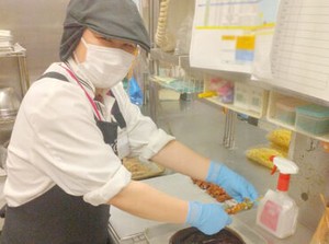 実は…店長も【4月】に着任したばかり！
スタッフは皆さん優しいので
誰でもすぐに打ち解けられる、そんな職場です♪