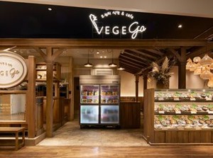 ★NEWスタッフ大募集★
飲食未経験さんも大歓迎です◎
研修期間中にしっかりと先輩がお教えしますのでご安心ください♪