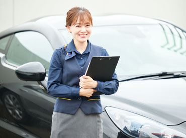 車の知識は一切不問♪
人当たりが良い先輩スタッフがあなたをしっかりサポート★
少しずつできることを増やしていきましょう！