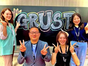 即日勤務×日払いもＯＫ♪
髪型・髪色・ネイル・ピアス自由★
あなたらしくお仕事しましょう！