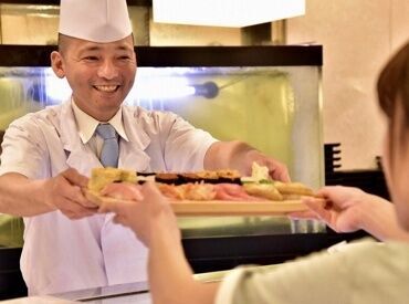 「お寿司が好き!」「美味しいものでお客様を笑顔にしたい」など
どんなきっかけでもOK☆
お気軽にご応募・お問い合わせください*