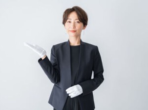 丁寧な研修ありで安心スタート◎
スタッフから"手厚い"と大好評なんです★
大事なマナーも身に付けられます♪