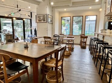 ＼嬉しいポイント沢山／
◆週2～扶養内勤務OK
◆まかない(200円～)・試食会あり
◆社員登用あり