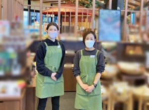 ほとんどのスタッフが未経験からのスタートでした★
優しい先輩ばかりだから、いつだって気軽に相談もできちゃいます♪