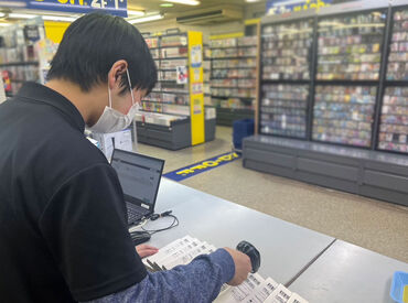 学生さん歓迎！
Wワーク先にもオススメ◎
「来春から大学に進学する」
そんな高校生の先どり春バイトに��もぜひ♪