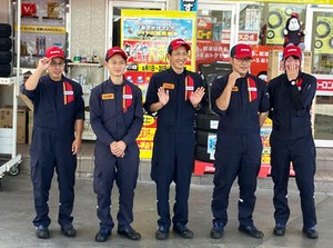 学生・主婦・シニアと幅広い方が
活躍中の職場！