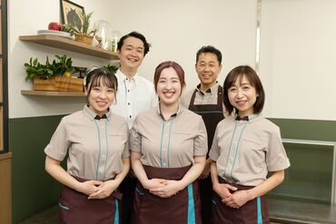 デニーズでは学生さんや主婦さんなど、幅広い年代の方が多数活躍中です♪