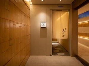 THE JUNEI HOTEL KYOTOは
2020年3月にオープンしたばかり！
キレイなホテルに併設しています♪
駅チカで通勤ラクラク★