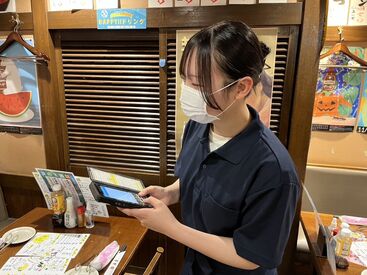 まずはカンタンなことからスタートしますので
居酒屋や接客業が初めての方もぜひ！
成長できる環境をしっかり整えています◎
