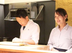 ＼口コミで広がった人気店／
2店舗で同時募集中！
どちらの店舗も駅チカ好立地★
絶品のまかないもポイント♪