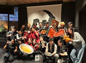 ＼オープニングSTAFF大募集／
初バイト・飲食未経験の方も大歓迎♪
オープンしたばかりの
キレイな店舗で働くチャンス！