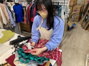 未経験歓迎！！研修や業務の中でゆっくりと仕事を覚えればOK！ハンガーに服をかけることからのスタートなので、誰でも簡単♪