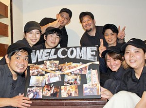 国際通りからすこ～し裏に入った所にある隠れ家居酒屋☆*
口コミ評価も高く、地元の方や観光客の方で賑わっています♪