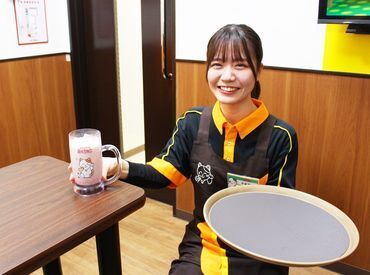 ≪持ち込みOK&ドリンクバーありのカラオケ店≫
他のカラオケ屋さんよりも”配膳”は少な目♪