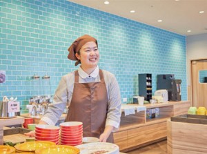 朝食サービススタッフ☆
簡単な調理や料理・お皿の補充をお願いします♪
朝だけのバイトなので空いた時間は有効活用できます☆