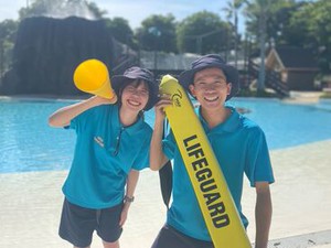 プールスタッフを大募集！高校生・大学生活躍中！