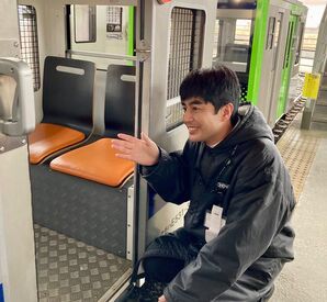 ＼鉄道に詳しくなくても大丈夫★／
「人と話すことが好きだから！」
「博物館で働いてみたかった！」など
応募理由はさまざま♪