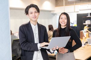 新宿三丁目駅から徒歩3分！
駅チカだから通勤もラクチン♪