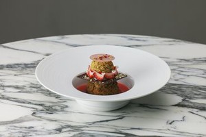 白金台の隠れ家的パティスリーで特別なスイーツをご提供♪
コーヒーや紅茶の知識も身につく充実の環境です！