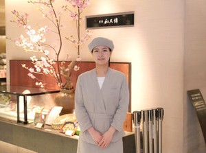 新入社員の提案で、
バレンタインチョコを商品化したことも♪
商品や包装などに関する意見やアイデアは大歓迎です！