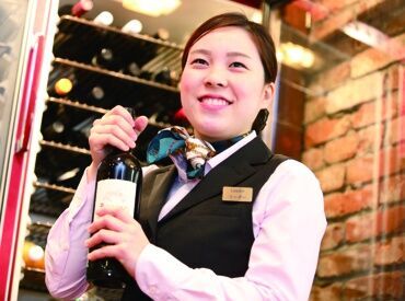 京都で明治30年に開業した
“老舗洋食店”です♪
素材にこだわった美味しい洋食と
オシャレで楽しい空間が人気の秘訣！