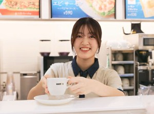 ≪NEWスタッフ大募集♪≫
シフトは無理のないペースでOK！
プライベートともばっちり両立