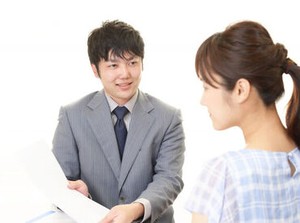 幅広い年代の方が活躍♪
経験や知識がなくてもOK！
事前に丁寧な研修で学んでから
現場デビューできます◎
※写真はイメージです