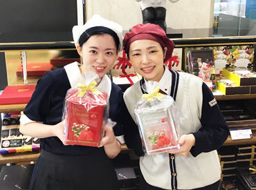 ★神戸を代表する洋菓子店では…
ファミリー層やお子さんも多く来店し、
いろんな方と交流できるのが楽しいお店です♪