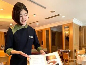 スタッフ皆とても仲良く勤務してます！
困ったことがあれば近くにいる
先輩や社員がすぐにサポートいたします♪*