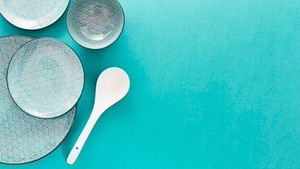 ﾟ*｡☆ NEWスタッフ募集 ☆。*ﾟ
20～50代女性スタッフ活躍中♪
和食器のセレクトSHOPでお仕事◎