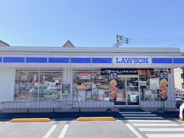 ■社内割引制度あり!
お店の商品がなんと最大で50％OFFで購入が可能!
店長の気まぐれで商品3つ買うと1つ無料でもらえたり!?