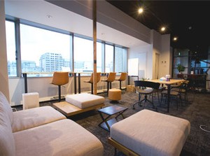 【シフトはアプリ申請】
シフト調整も労働時間の一部です。
アプリで簡単調整!直前の変更もOK◎
ワークライフバランスを大切に♪