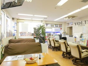 女性スタッフ活躍中♪
私生活を大切にしながら、自由にのびのびと働ける職場です。
未経験からチャレンジ可能！