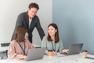 週払いOK＆有給あり！
安定して続けやすい環境です♪
選べる期間×柔軟シフトで家庭と両立