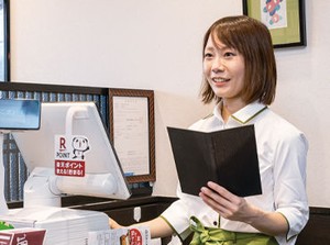 【食事補助】勤務日は60%！勤務日以外も20%OFF★
一人暮らし・食べ盛りの学生達から大好評♪
系列のリンガーハットでも利用可◎