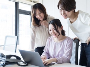 【平日】×【夕方まで】の勤務だから
私生活との両立も叶います＊*
GWや年末年始などのお休みもしっかり◎
※画像はイメージ