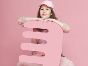 ﾟ*｡☆ NEWスタッフ募集 ☆。*ﾟ
20代～40代STAFF活躍中◆ベースボールCAPで有名なSHOPで販売◎帽子＆トップス貸与あり♪