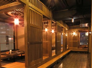 【若い店長に何でも相談OK！】
週2日～OK！先輩スタッフが
丁寧に指導⇒未経験でも大丈夫です☆
まかないも一緒に食べよう♪
