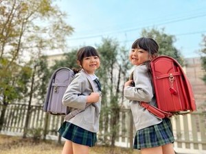 ＜未経験・無資格OK＞
子どもが好きな方であれば大歓迎♪
日々成長の瞬間に立ちあえる、
感動的なお仕事です！
※イメージ画像