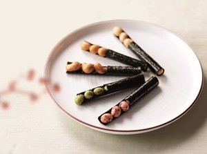 当店にはおいしいお菓子がたくさん！
社員割引でお安くゲットできるのも
うれしいポイントです☆
自分へのご褒美にもぴったり！