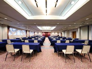 週3日/1日5h～勤務OK！
ご家庭の予定などと両立しながら働けます♪
シフトお気軽にご相談ください！