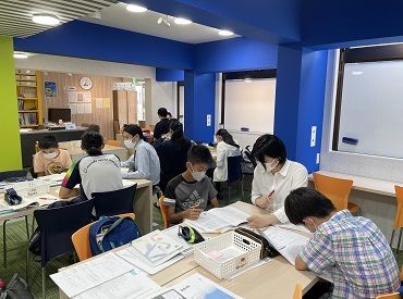 《大学生・フリーターが活躍中★》
定期的にBBQや懇親会があり、
先生・生徒を問わず仲の良い教室が自慢！