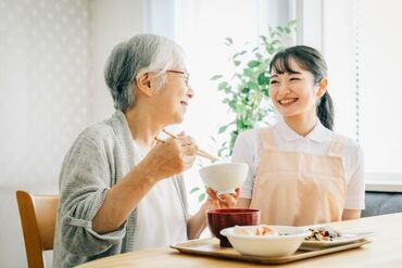 ＼資格＆経験無くてOK♪／
週3日～勤務日数は調整できます！
短時間・フルタイムなど働き方は何でもご相談下さい◎