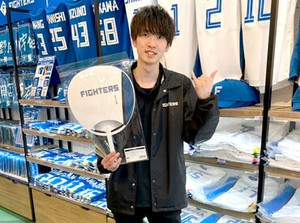 人気球場・エスコンフィールドで働こう！
あなたのお仕事を通して、ファンの方を"もっと笑顔に"するお仕事です♪