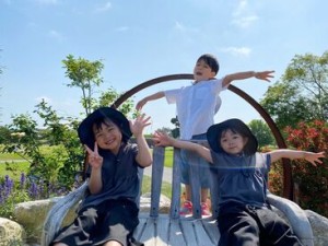 ＜経験・年齢は問いません！＞
『子どもが好き』という気持ちだけでOK♪
教員を目指す方や復帰したい方も歓迎◎