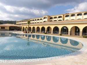 ＼今年の夏バイトはこれで決まり／
夏の間にサクッと稼いじゃおう◎
お友達同士の応募も大歓迎～！